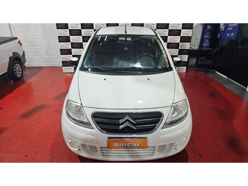 CITROËN - C3 - 2010/2011 - Branca - R$ 27.900,00