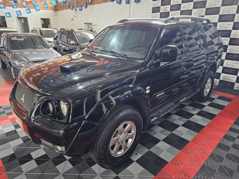 MITSUBISHI - PAJERO SPORT - 2008/2009 - Preta - R$ 59.900,00