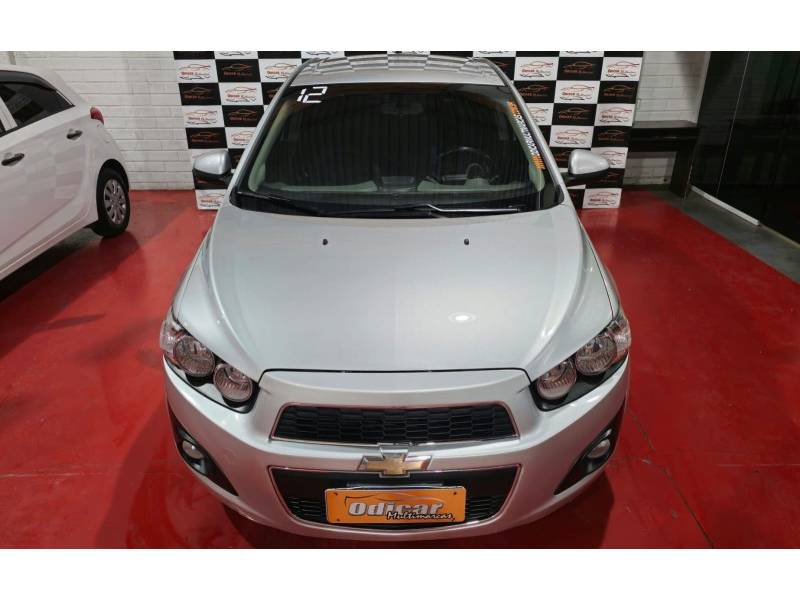 CHEVROLET - SONIC - 2012/2012 - Prata - R$ 42.900,00