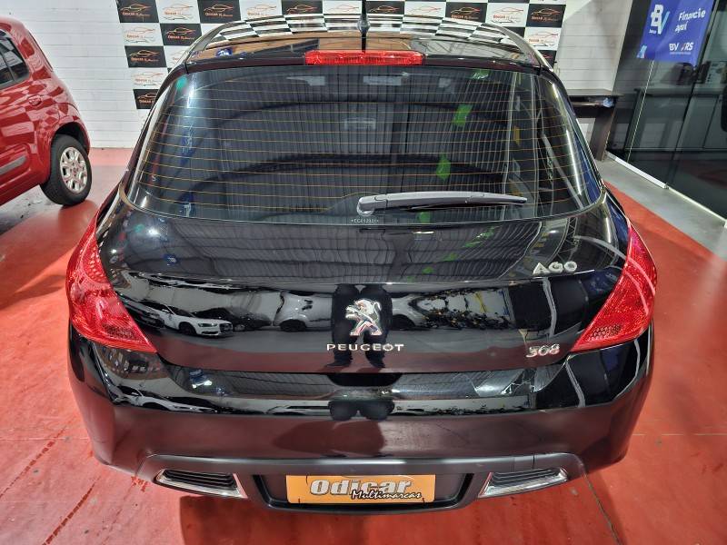 PEUGEOT - 308 - 2013/2014 - Preta - R$ 42.900,00