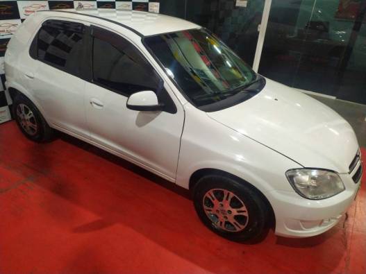 CHEVROLET - CELTA - 2011/2012 - Branca - R$ 35.900,00