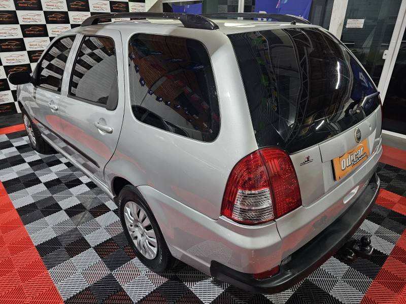 FIAT - PALIO - 2006/2006 - Prata - R$ 28.900,00