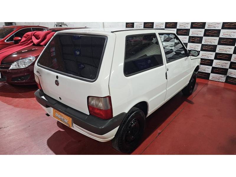 FIAT - UNO - 2009/2010 - Branca - R$ 19.900,00