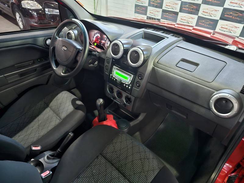FORD - ECOSPORT - 2010/2011 - Vermelha - R$ 41.900,00