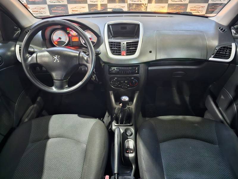 PEUGEOT - 207 - 2014/2015 - Vermelha - R$ 31.900,00