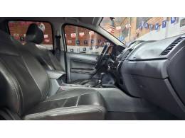 FORD - RANGER - 2015/2016 - Branca - R$ 118.900,00