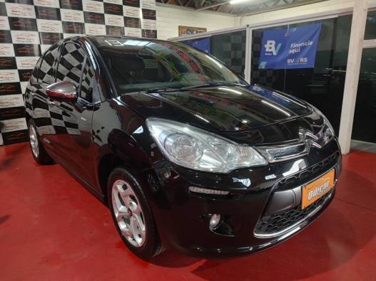 CITROËN - C3 - 2012/2013 - Preta - R$ 38.900,00