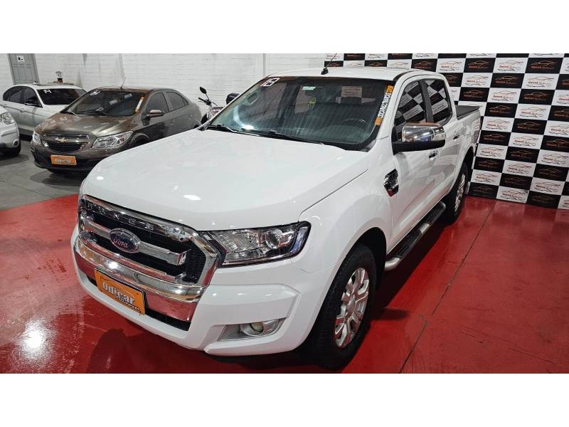 FORD - RANGER - 2017/2018 - Branca - R$ 139.900,00