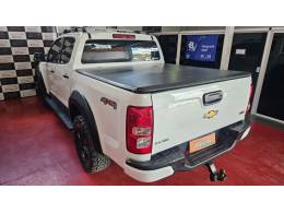 CHEVROLET - S10 - 2016/2017 - Branca - R$ 109.900,00