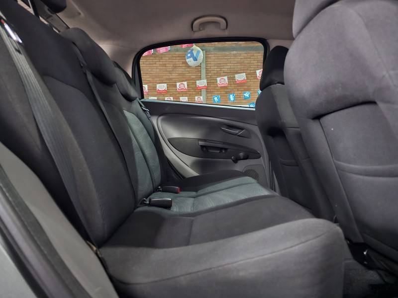 FIAT - PUNTO - 2009/2010 - Cinza - R$ 30.900,00