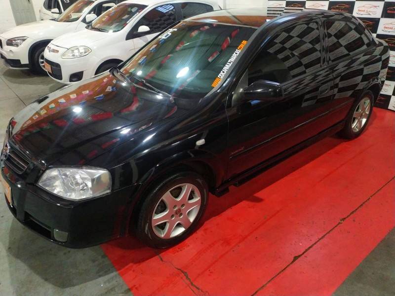 CHEVROLET - ASTRA - 2005/2006 - Preta - R$ 24.900,00