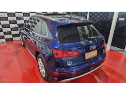 AUDI - Q5 - 2017/2018 - Azul - R$ 164.900,00