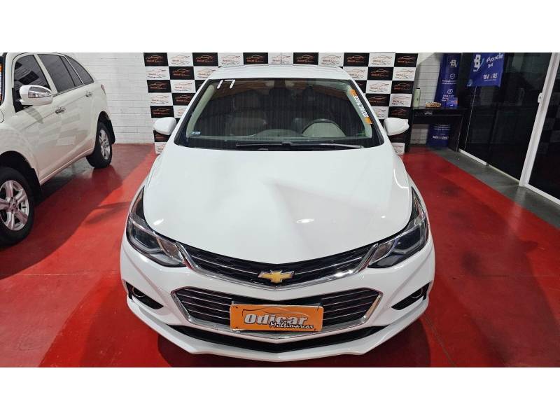 CHEVROLET - CRUZE - 2016/2017 - Branca - R$ 86.900,00