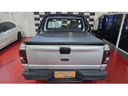 FORD - RANGER - 2004/2005 - Prata - R$ 61.900,00