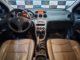 PEUGEOT - 308 - 2013/2014 - Preta - R$ 42.900,00