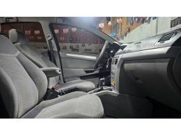 CHEVROLET - VECTRA - 2009/2010 - Vermelha - R$ 42.900,00