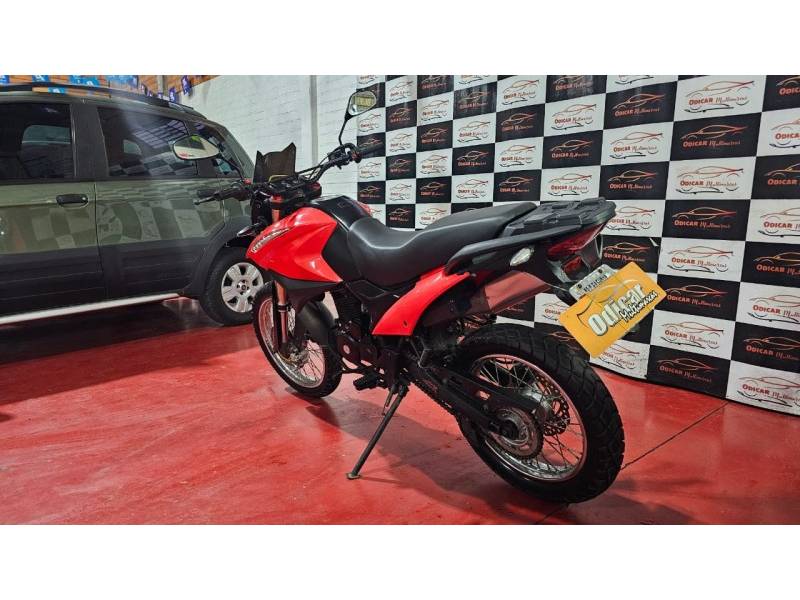 SHINERAY - XY 250 - 2015/2016 - Vermelha - R$ 12.900,00