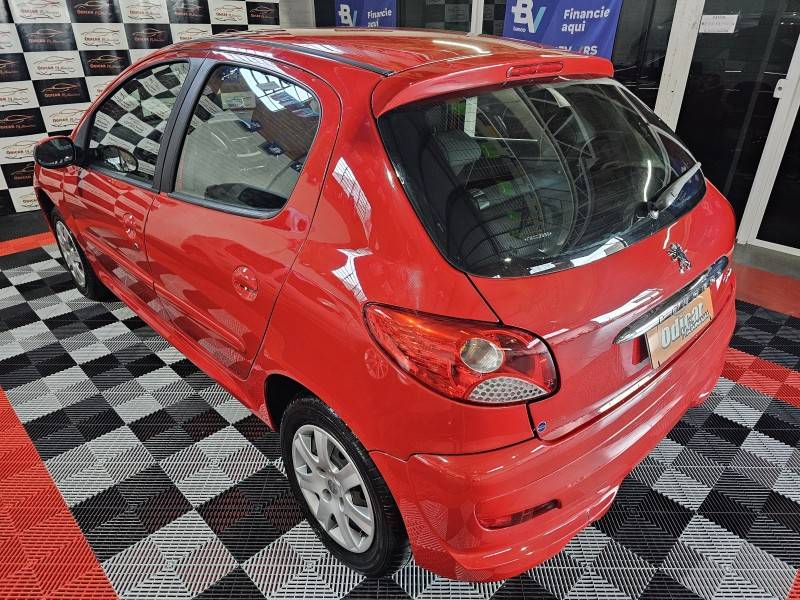 PEUGEOT - 207 - 2014/2015 - Vermelha - R$ 31.900,00