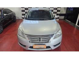 NISSAN - SENTRA - 2014/2015 - Prata - R$ 56.900,00