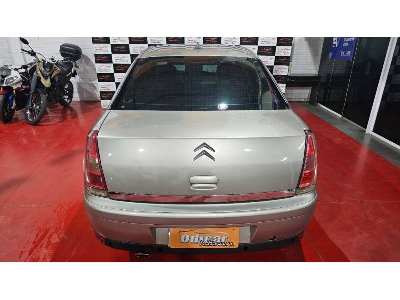 CITROËN - C4 - 2008/2008 - Prata - R$ 25.900,00