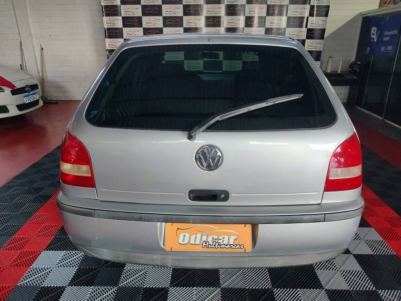 VOLKSWAGEN - GOL - 2001/2001 - Prata - R$ 14.900,00