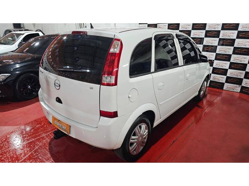 CHEVROLET - MERIVA - 2004/2004 - Branca - R$ 27.900,00