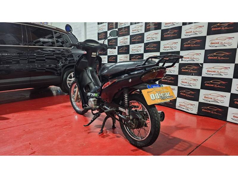 HONDA - BIZ 100 - 2001/2001 - Preta - R$ 5.900,00
