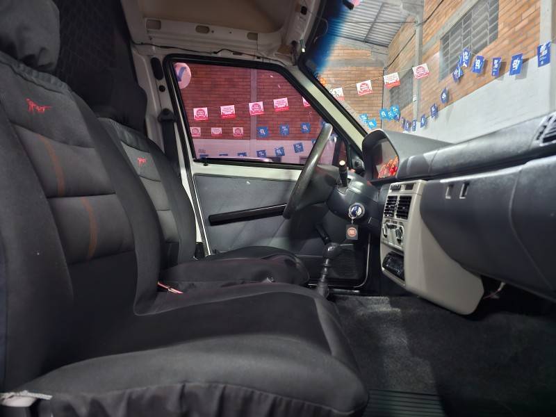 FIAT - FIORINO - 2007/2008 - Branca - R$ 32.900,00