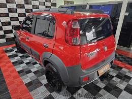 FIAT - UNO - 2011/2012 - Vermelha - R$ 32.900,00