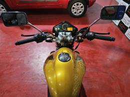 HONDA - CB 300R - 2010/2010 - Amarela - R$ 12.900,00