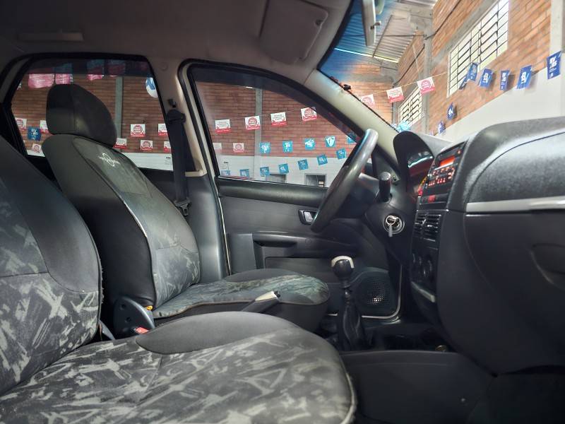 FIAT - PALIO - 2007/2007 - Branca - R$ 27.900,00