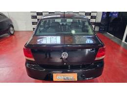 VOLKSWAGEN - VOYAGE - 2010/2011 - Preta - R$ 33.900,00