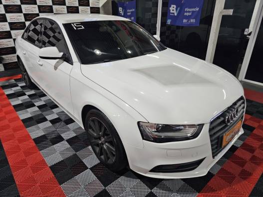 AUDI - A4 - 2015/2015 - Branca - R$ 85.900,00