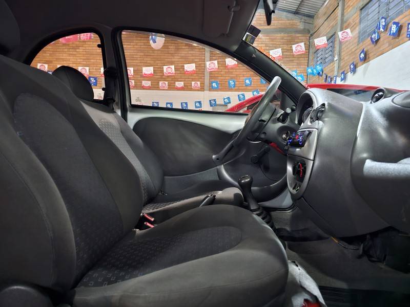FORD - KA - 2005/2005 - Prata - R$ 15.900,00