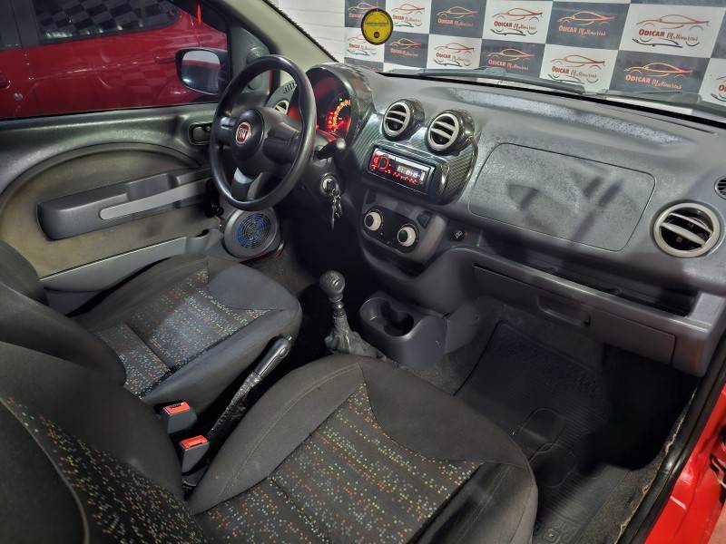 FIAT - UNO - 2012/2012 - Vermelha - R$ 24.900,00