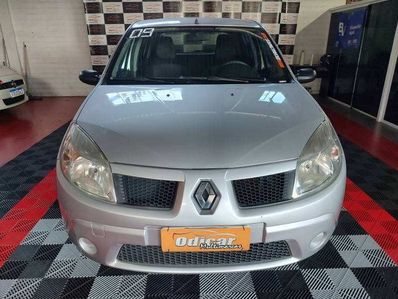 RENAULT - SANDERO - 2008/2009 - Prata - R$ 25.900,00