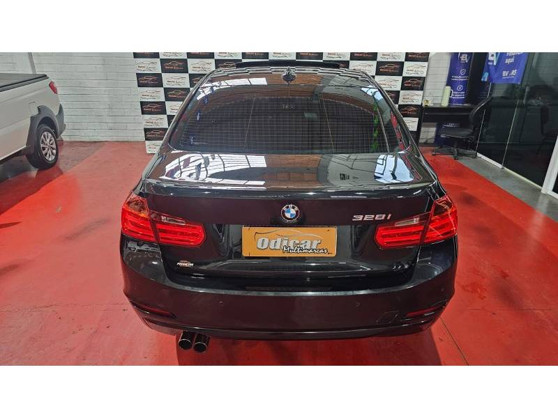 BMW - 328I - 2013/2013 - Preta - R$ 104.900,00