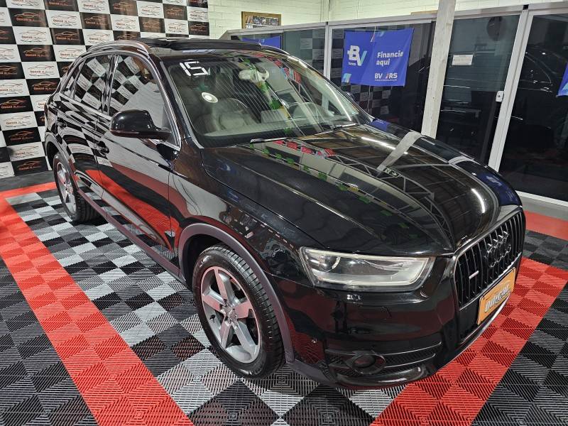 AUDI - Q3 - 2014/2015 - Preta - R$ 88.900,00