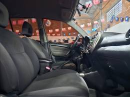 TOYOTA - RAV4 - 2004/2005 - Prata - R$ 45.900,00