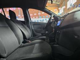 RENAULT - SANDERO - 2019/2020 - Branca - R$ 46.900,00