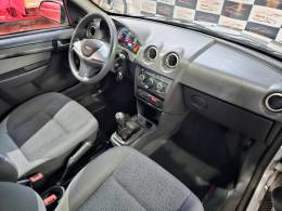 CHEVROLET - CELTA - 2013/2014 - Cinza - R$ 32.900,00