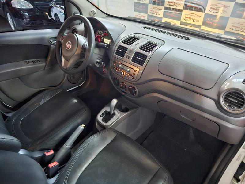 FIAT - GRAND SIENA - 2012/2013 - Branca - R$ 34.900,00