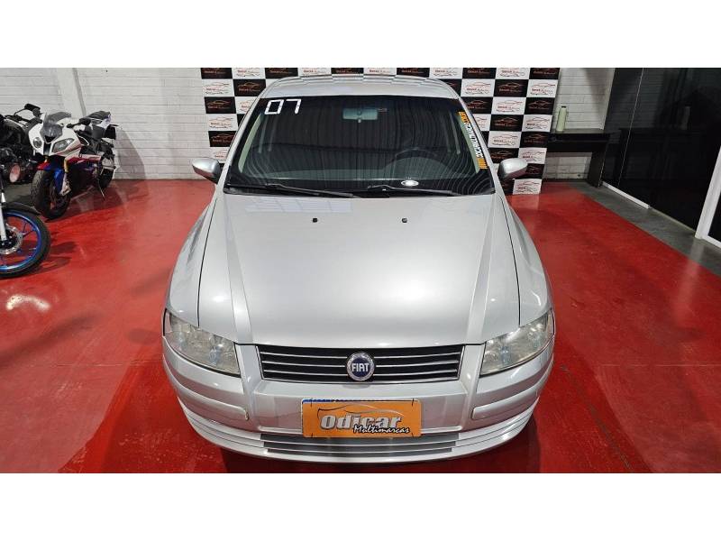 FIAT - STILO - 2007/2007 - Prata - R$ 23.900,00